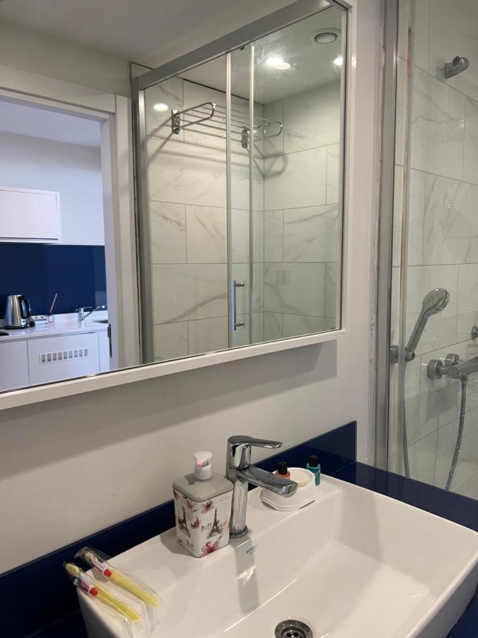Orbi City Aparthotel Black Sea View 바투미 외부 사진