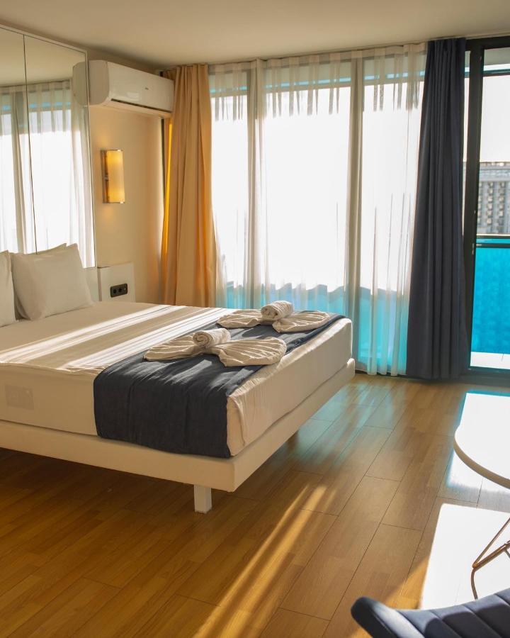Orbi City Aparthotel Black Sea View 바투미 외부 사진