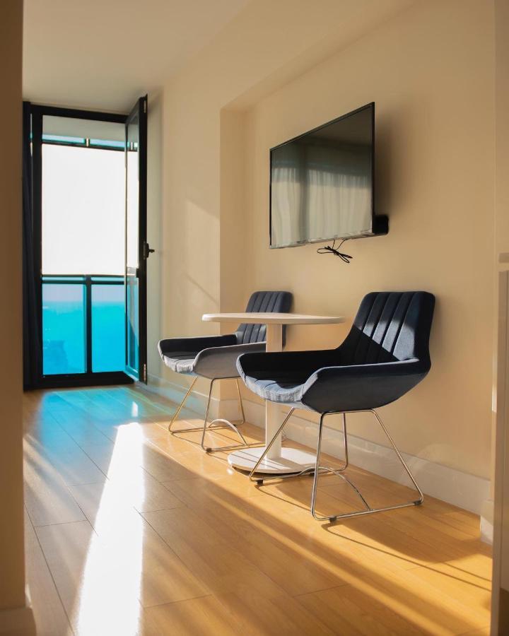 Orbi City Aparthotel Black Sea View 바투미 외부 사진