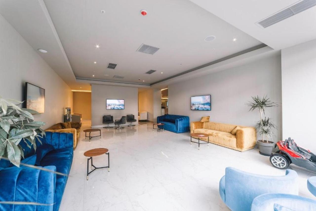 Orbi City Aparthotel Black Sea View 바투미 외부 사진