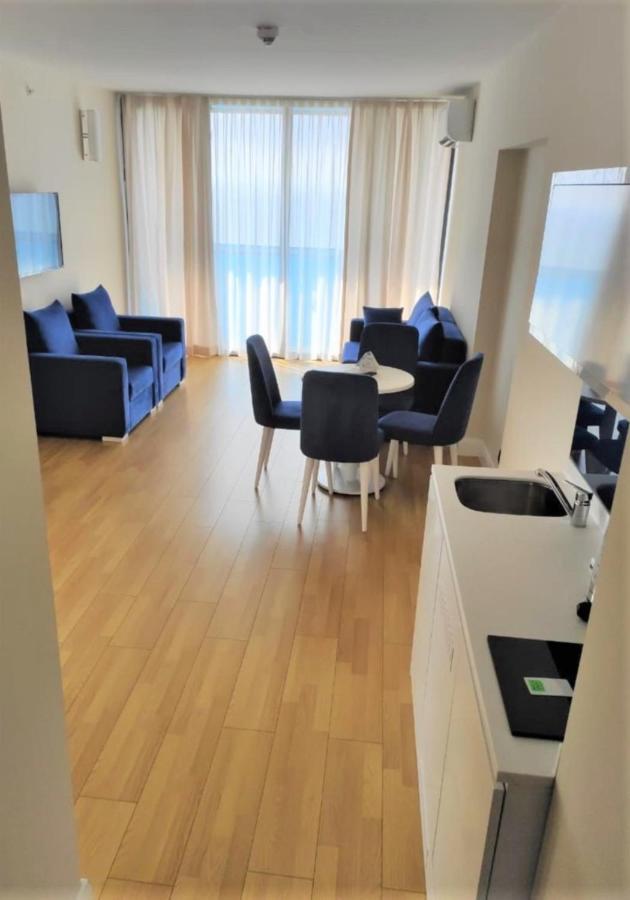 Orbi City Aparthotel Black Sea View 바투미 외부 사진